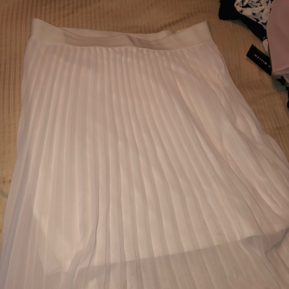 Long ruffle skirt